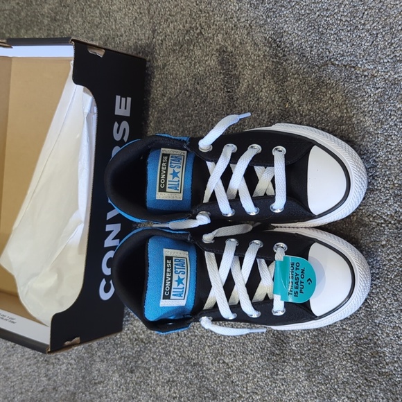 Converse youth size 13 axle mid blue slushy/white - Picture 2 of 4
